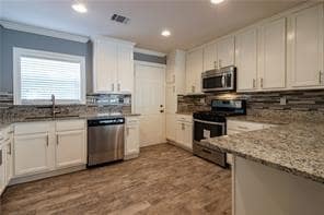 Building Photo - 3857 Gaspar Dr