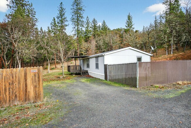 Building Photo - 2170 HWY 238