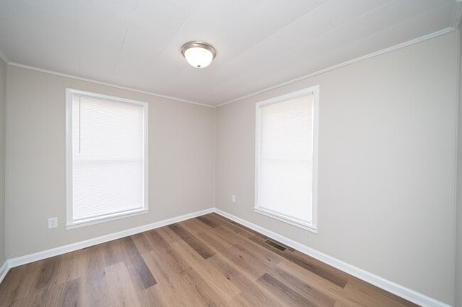 Building Photo - 4/2 House For Rent in Montevallo!