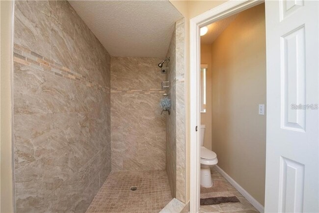 Building Photo - 662 Sterling Dr