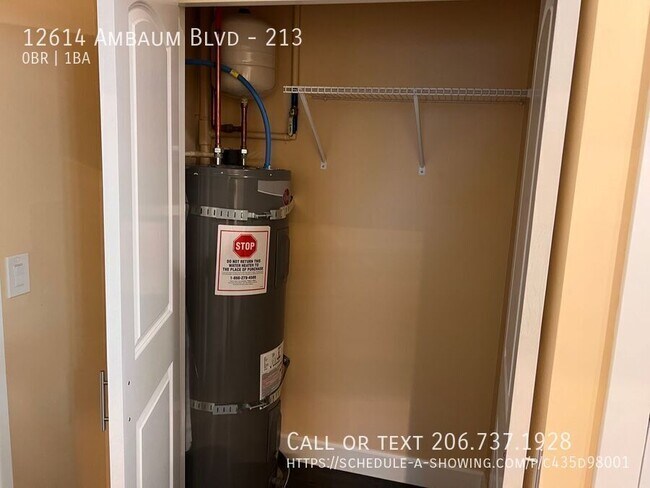 Building Photo - 12614 Ambaum Blvd SW