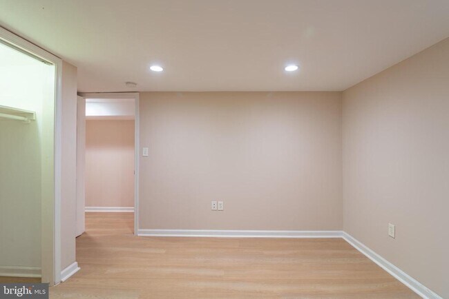 Building Photo - 1459 Chapin St NW