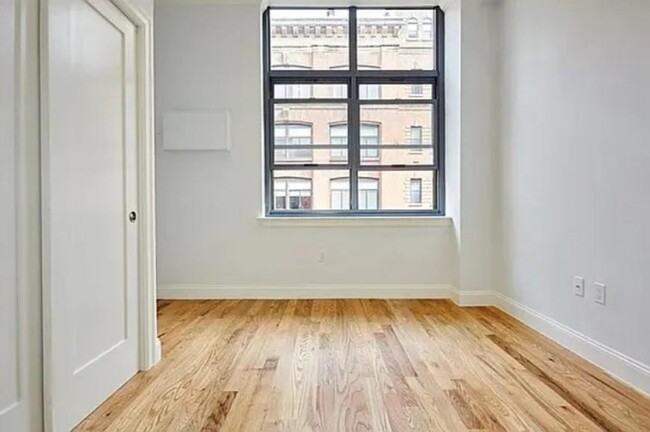 Building Photo - 2 bedroom in New York NY 10010