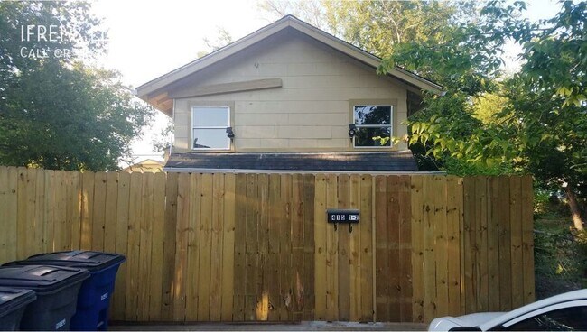 Building Photo - 415 E Oklahoma St