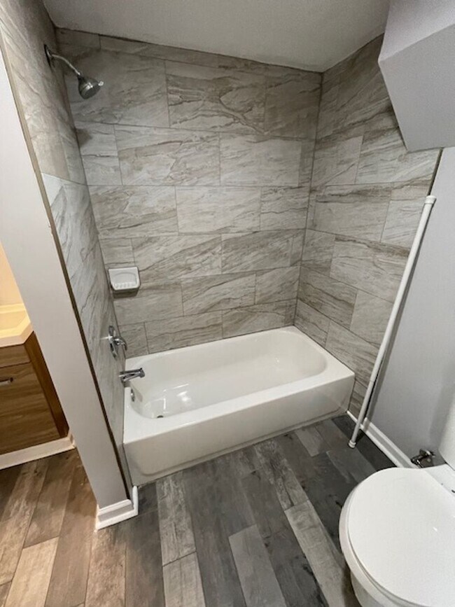 Building Photo - 4240 W Girard Ave