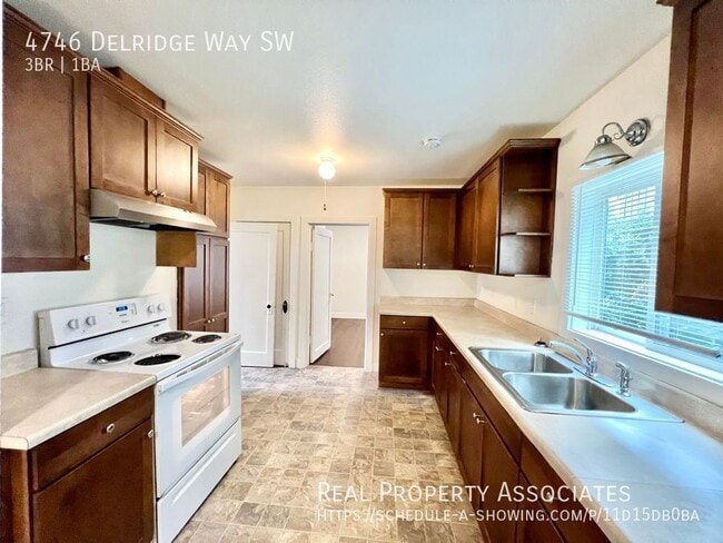 Building Photo - 4746 Delridge Way SW
