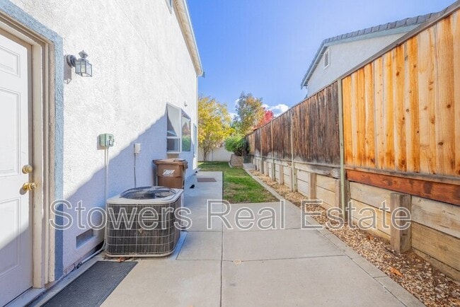 Building Photo - 5346 Fairside Way