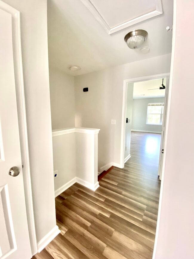 Building Photo - 1328 Stone Manor Dr