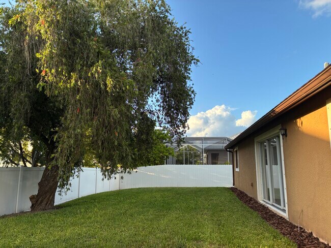 Building Photo - 26748 Morton Ave