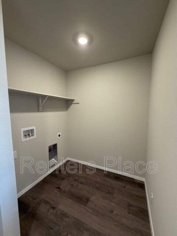 Building Photo - 1004 W Lawton Rd