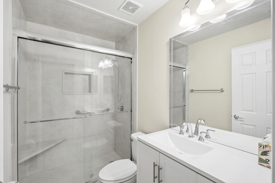 Building Photo - 6280 Autumn Berry Cir
