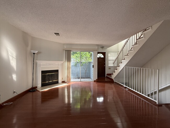 Building Photo - 26145 Frampton Ave