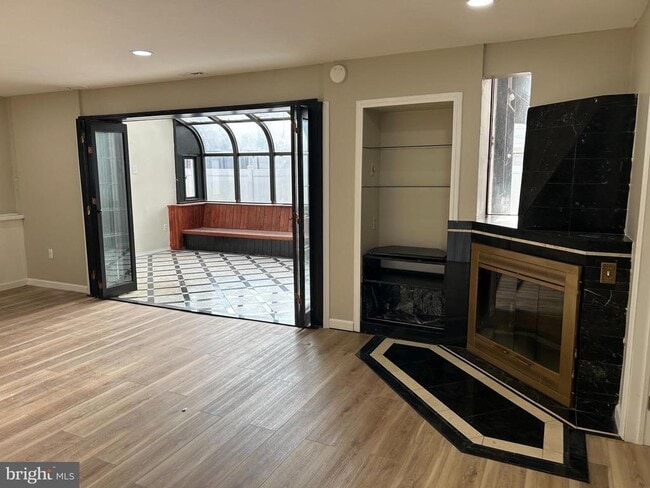 Building Photo - 1617 Bryant Rd