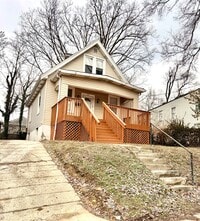 Building Photo - 2 or 3 Bed/1 Bath House for Rent!