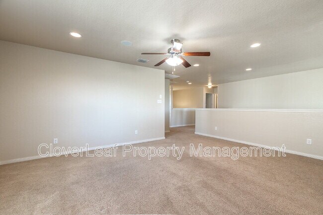 Building Photo - 5167 Top Ridge Ln