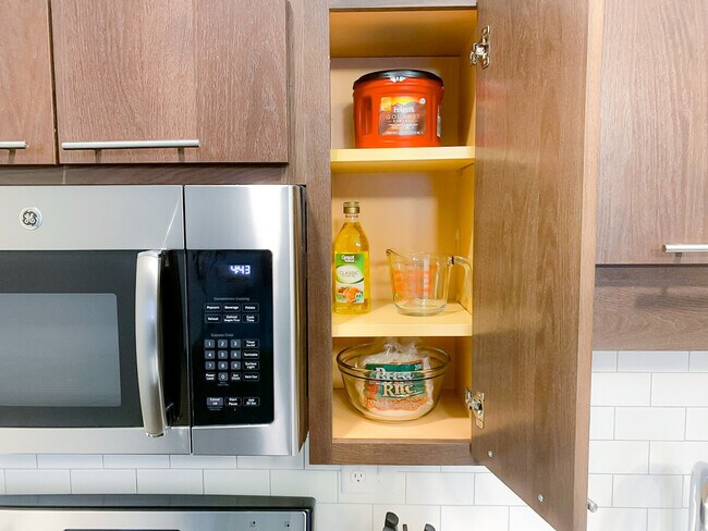 Building Photo - 1400 Walnut St