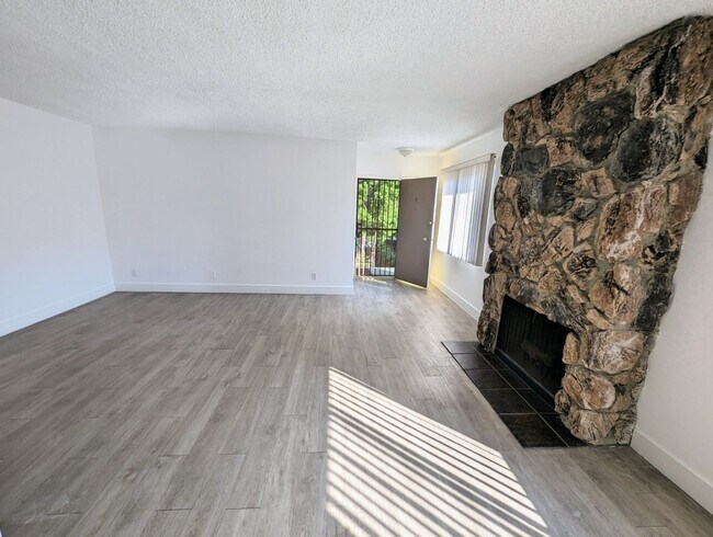 Building Photo - 156