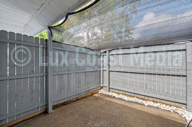 Building Photo - 1486 40th Ave