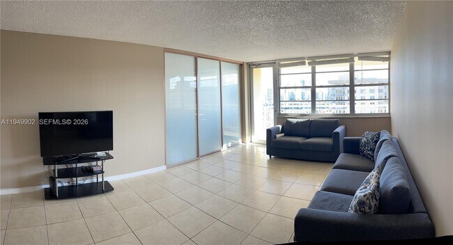 Building Photo - 251 174th St