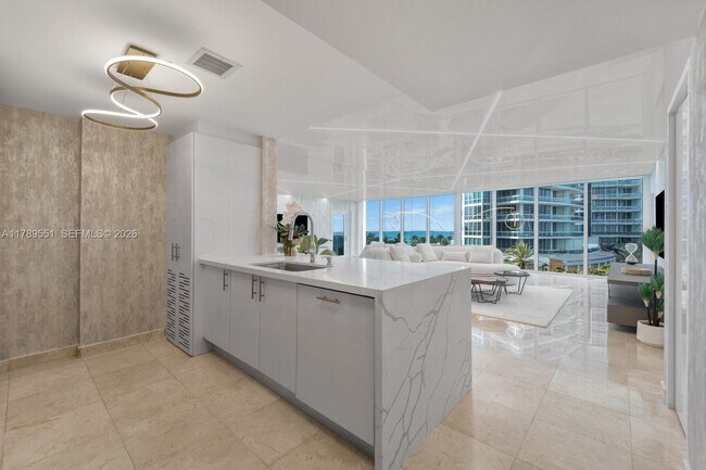Building Photo - 10275 Collins Ave