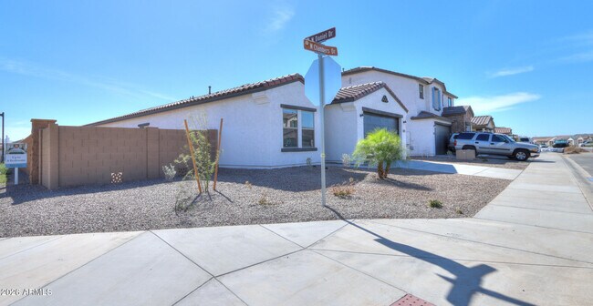 Building Photo - 40285 W Chambers Dr