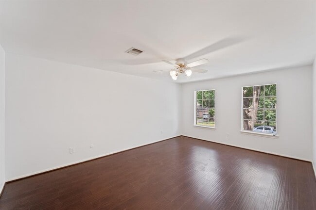 Building Photo - 1823 Saddlecreek Dr