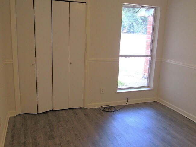 Building Photo - Conveniently located Atascocita Area Home
