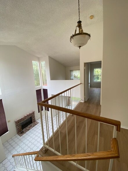 Building Photo - 16 Calle de Rodeo