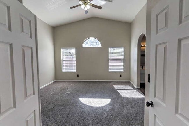 Building Photo - Rancho Sahuarita