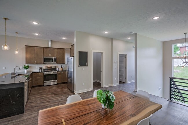 Building Photo - Modern 3BR Retreat | Penthouse + Skyline Views - Fully Furnished Option