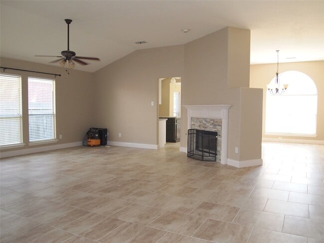 Building Photo - 20838 Kings Clover Ct