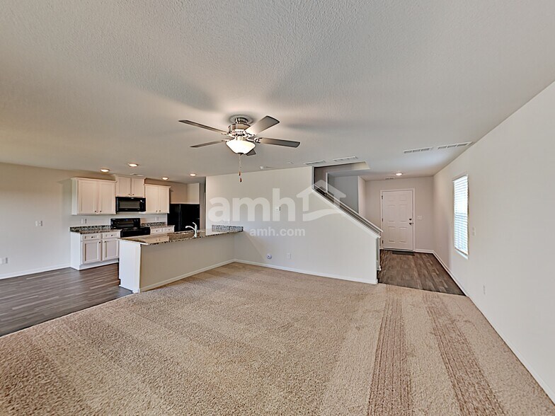 Building Photo - 3022 Wingadee Dr