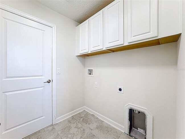 Building Photo - 11939 Satire St