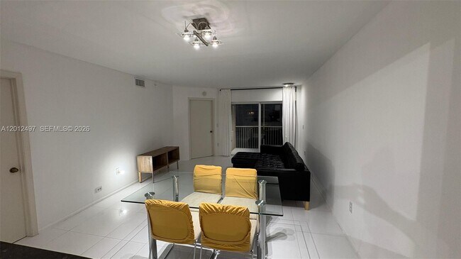 Building Photo - 9560 Weldon Cir