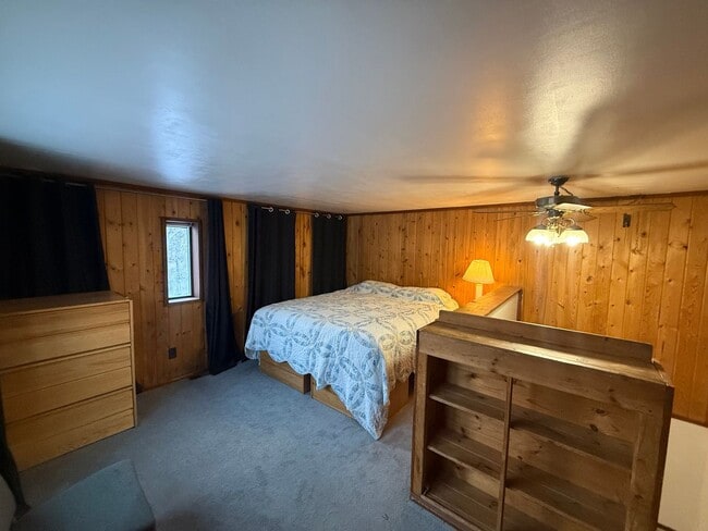 Building Photo - Spacious 3-Bedroom, 2-Bath Home, Just Outside of Town – Pets Welcome!