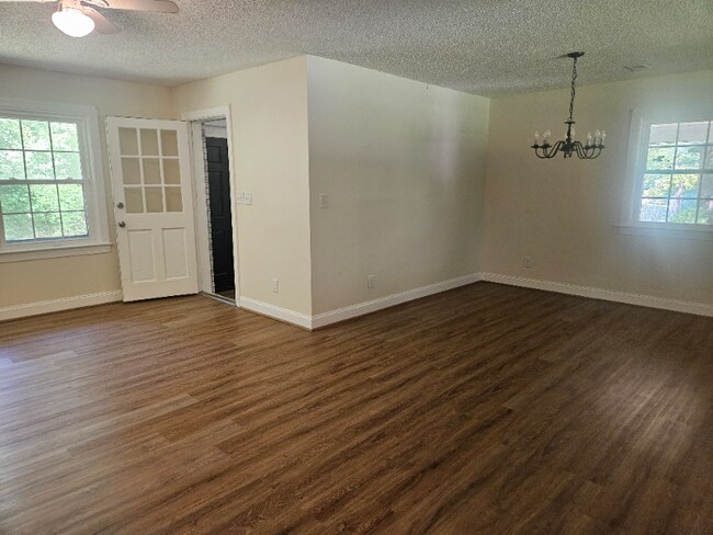 Building Photo - 6139 Skeeter Pond Rd