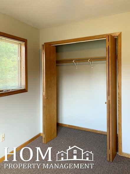 Building Photo - 322 E Lafayette St