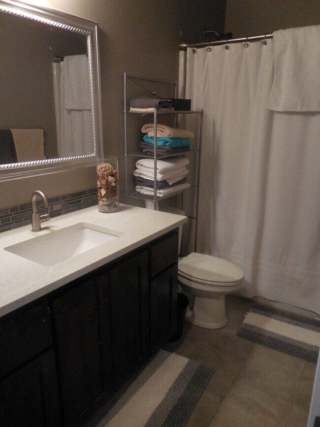 Building Photo - 12346 NE 114th St