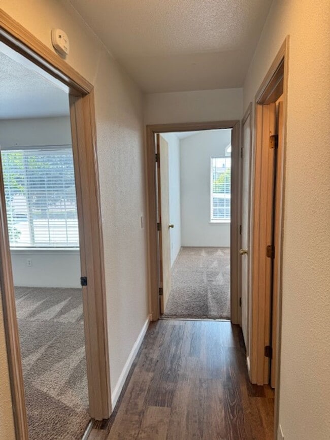 Building Photo - 3044 Sheraton Ct