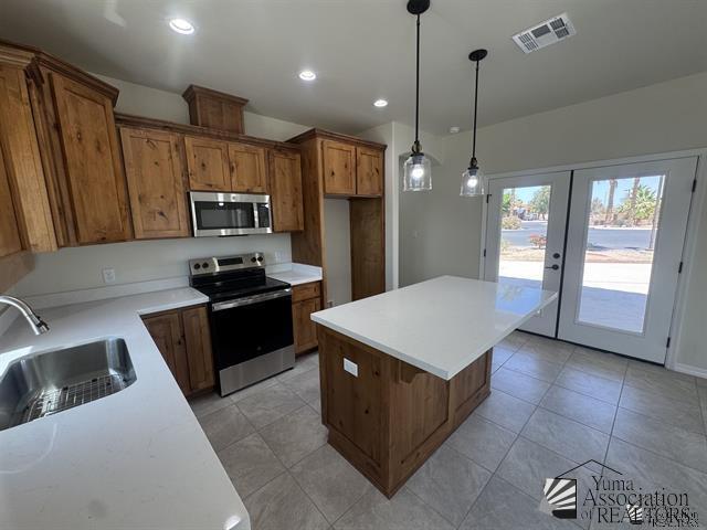 Building Photo - 3400 S Ave 7 E