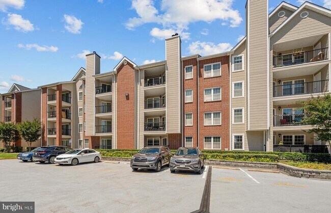 Building Photo - 3307 Wyndham Cir