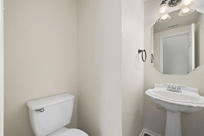 Building Photo - 4108 Whitecrest Cove