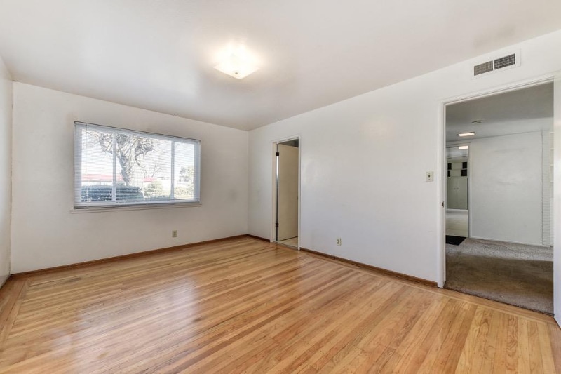 Building Photo - 1302 Frances Dr