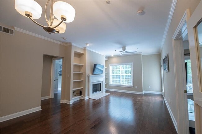 Building Photo - 3275 Lenox Rd NE