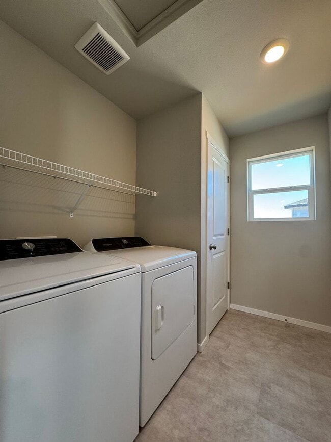 Building Photo - Pet-Friendly 3 Bed Home on Cul-de-Sac