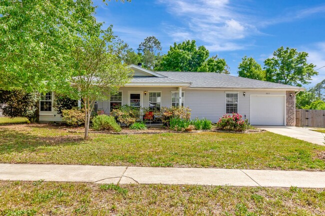 Primary Photo - 3613 Burton Cir