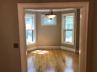 Building Photo - 4BR 2BA HOME IN UPTOWN AVAILABLE 10/4!