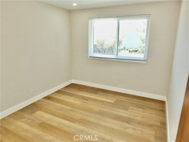 Building Photo - 652 Margo Ave
