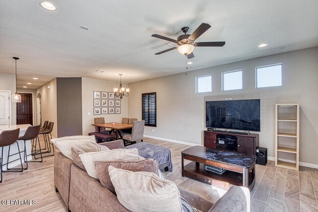 Building Photo - 13772 Newton Ct