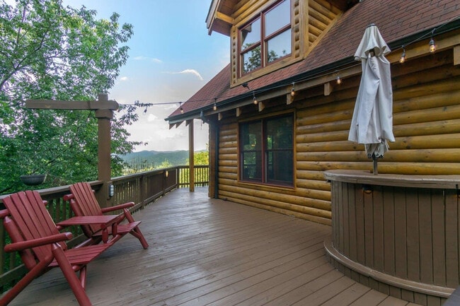 Building Photo - 141 Yellow Locust Dr